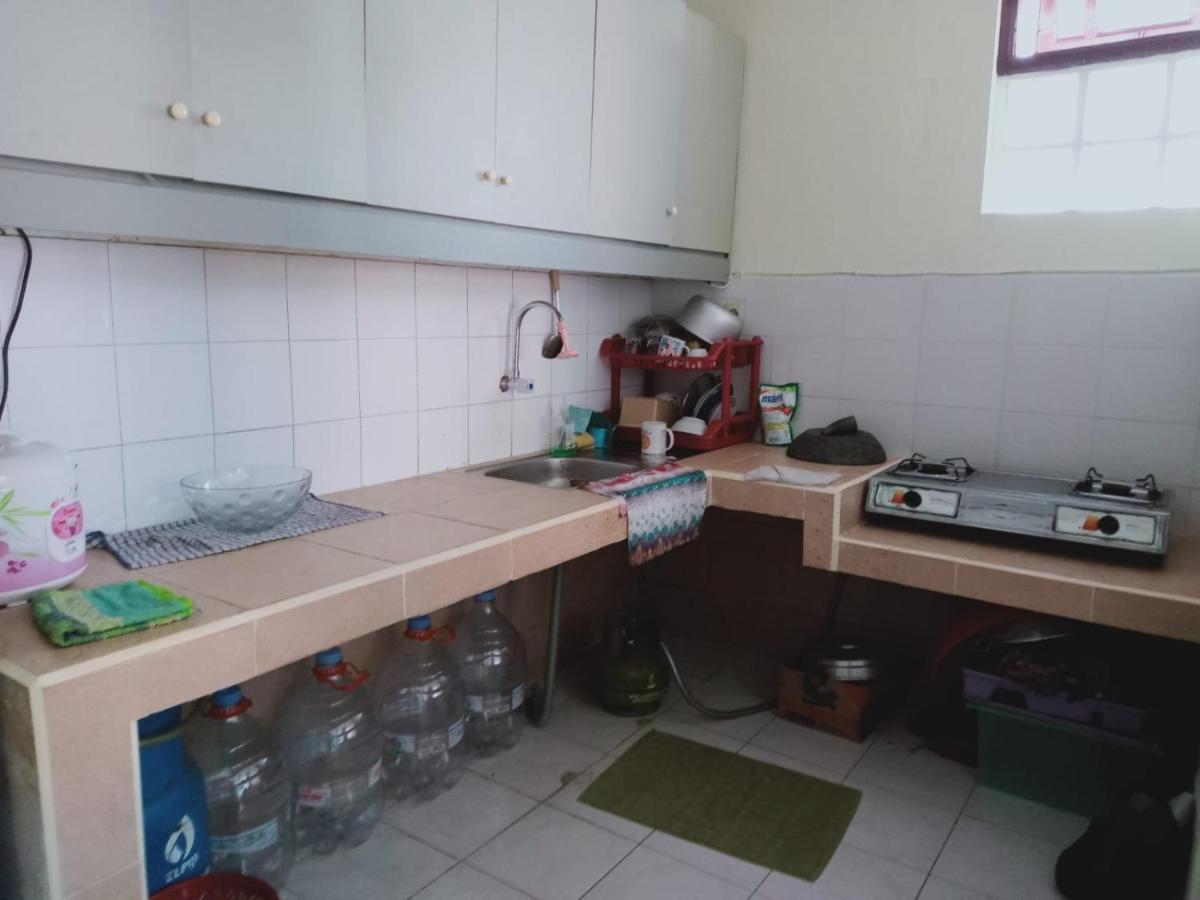 Villa Musti Green Apple CipanasSindanglaya エクステリア 写真